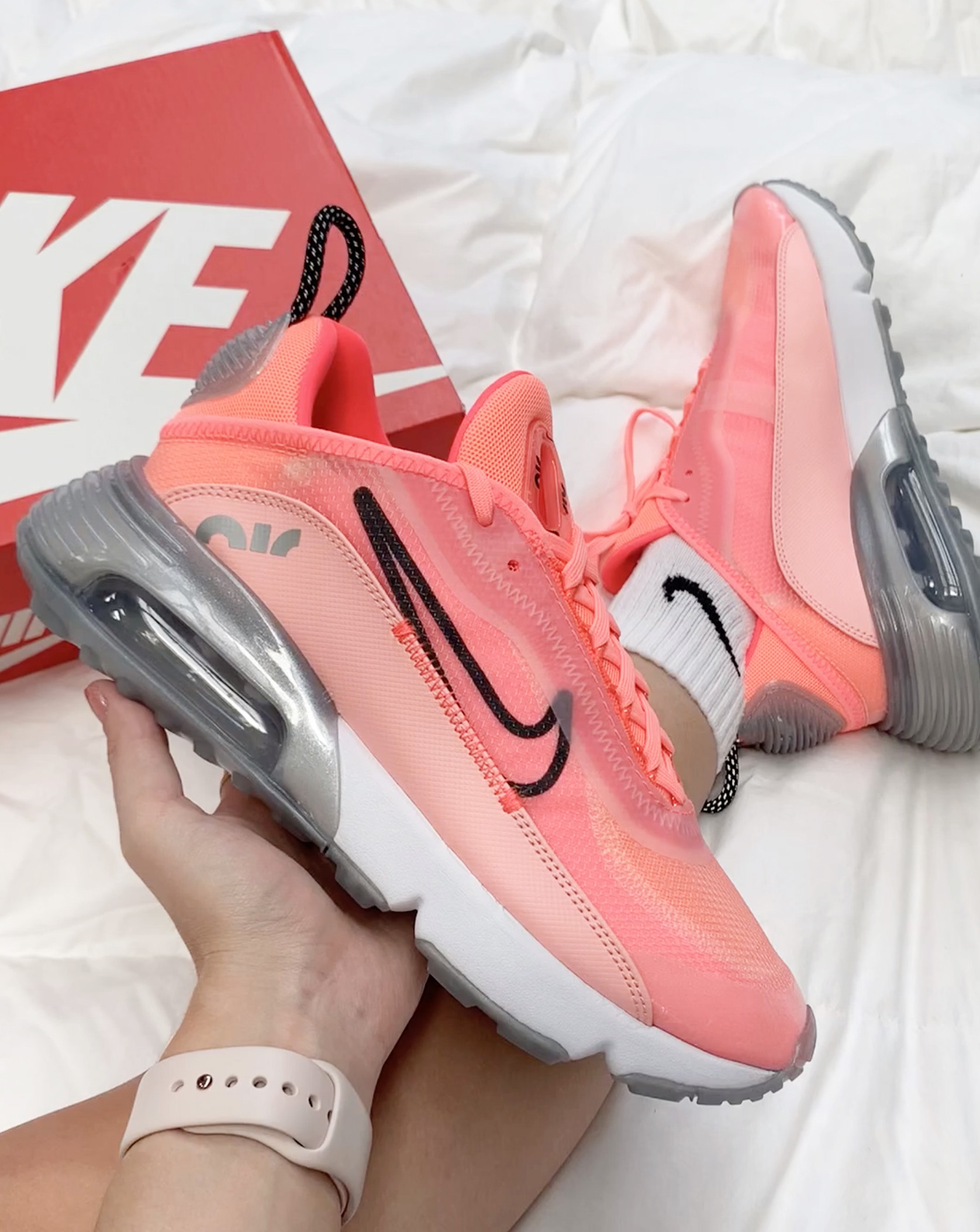 Air Max 2090 Crimson