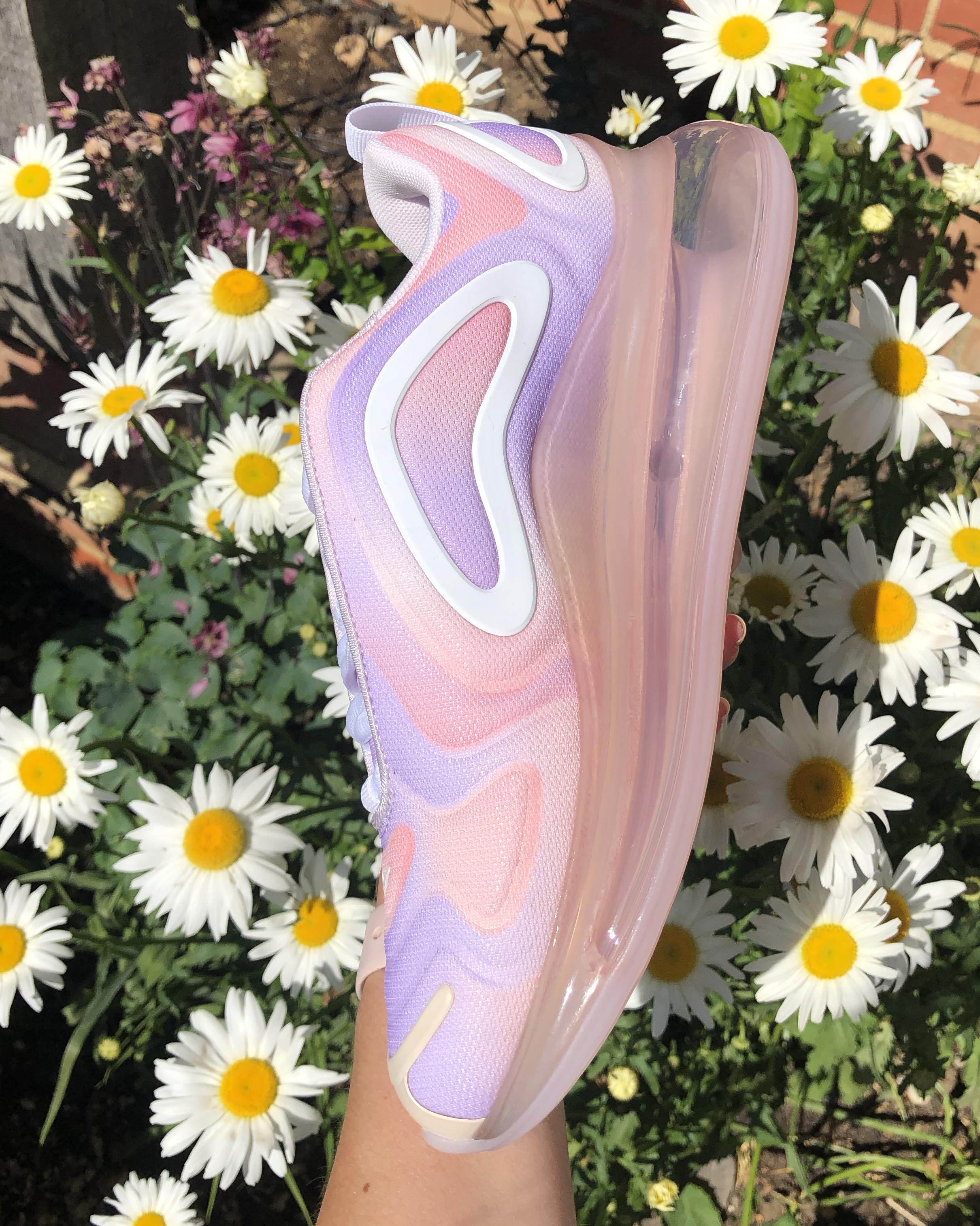 Air Max 720 React Light Violet Crimson Tint 2