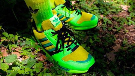The atmos x adidas ZX 8000 "G-SNK" Glows in the Dark The atmos x adidas ZX 8000 "G-SNK" Glows in the Dark