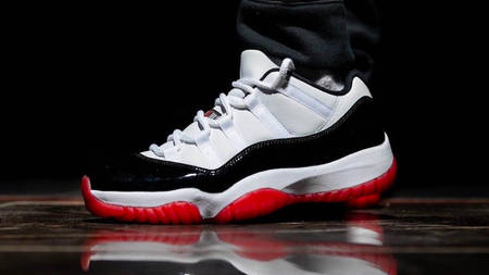 Release Reminder: Don't Miss the Air Jordan 11 Low "Concord Bred"! Release Reminder: Don't Miss the Air Jordan 11 Low "Concord Bred"!