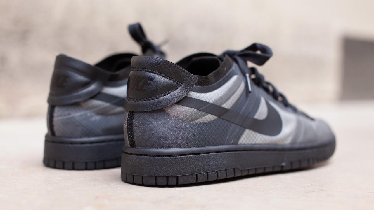 COMME des GARÇONS x Nike Dunk Low
