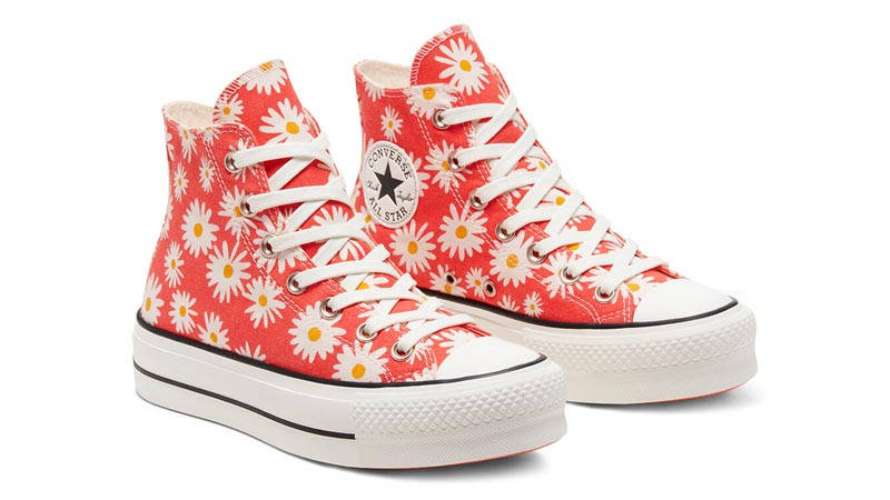 Converse Camp Daisies Platform Chuck Taylor All Star High Top Red | Where  To Buy | 568930C | IetpShops