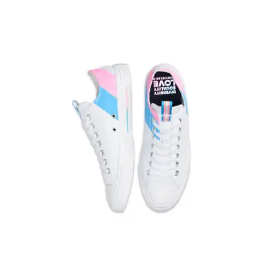 Keeps Rocking Converse for the Chicest High-Low Style Statements at Paris Couture Fashion Week Star Low Pride 2020 White Middle