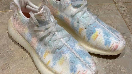 First Look at the Transparent Yeezy Boost 350 V2 "Friends & Family" First Look at the Transparent Yeezy Boost 350 V2 "Friends & Family"