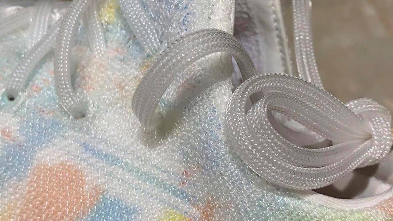 Yeezy Boost 350 V2 "Friends & Family"