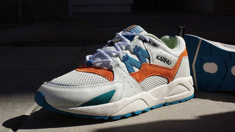 Karhu Fusion 2.0 Metro Pack Orange Lifestyle Front