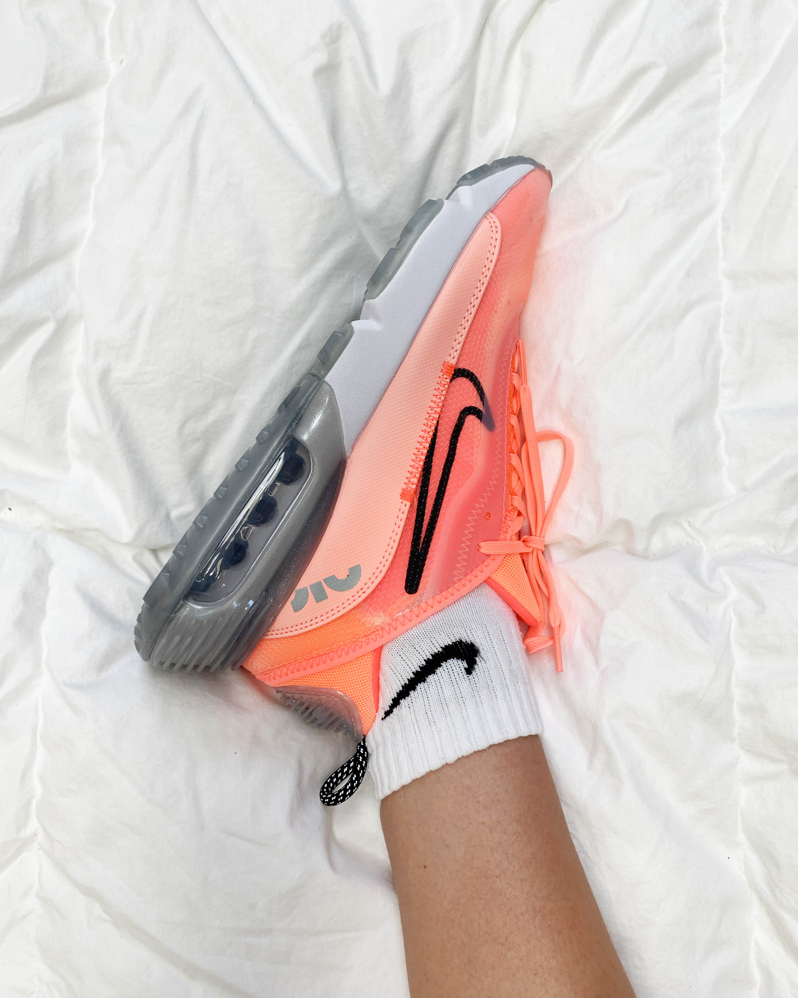 Nike Air Max 2090 Crimson