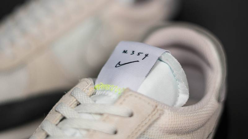 Nike Daybreak Type N.354 Light Orewood Brown Zoom