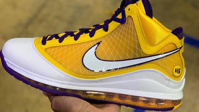 Nike LeBron 7 Lakers On Hand