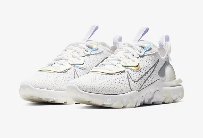 Nike deals react iridescent