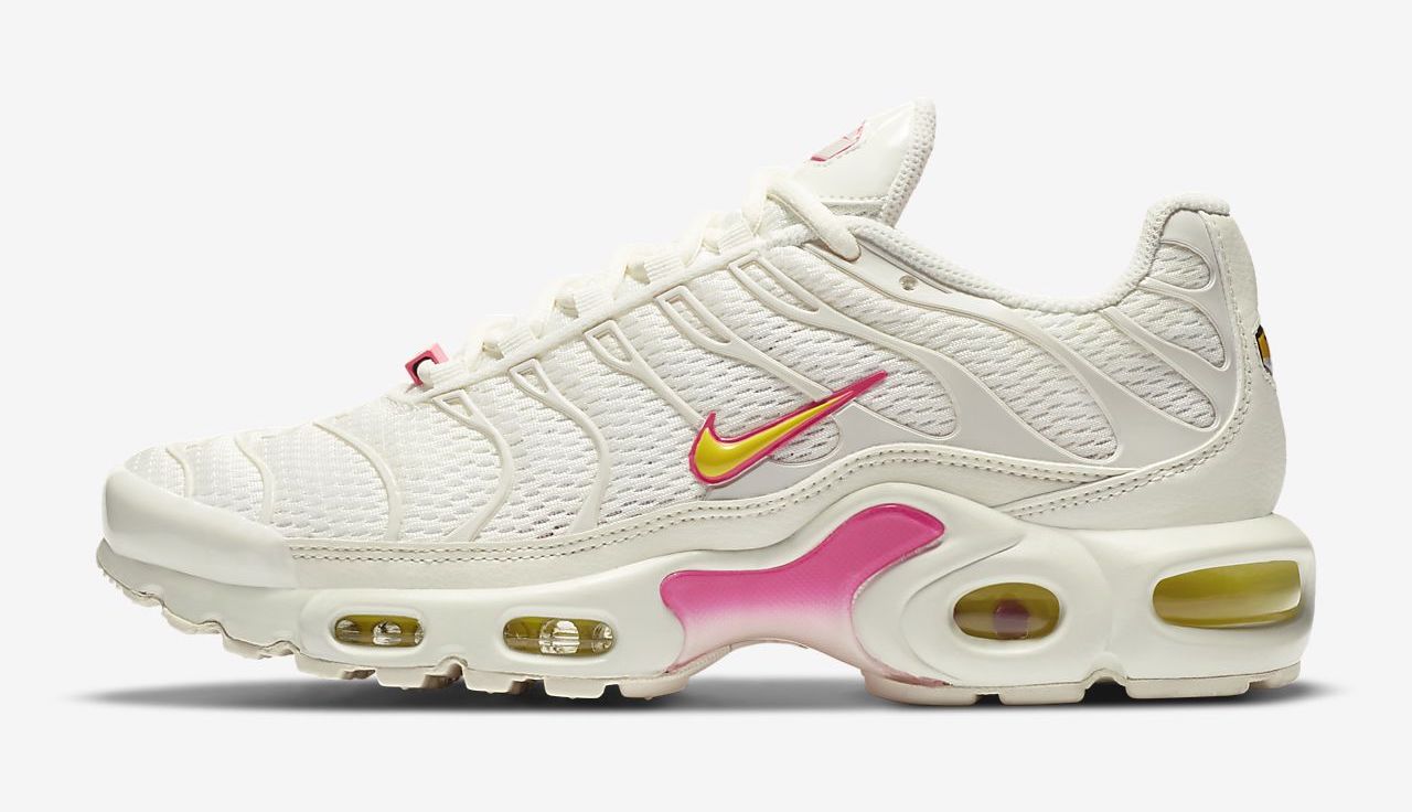 Nike TN Air MAx Plus Sail Digital Pinks side