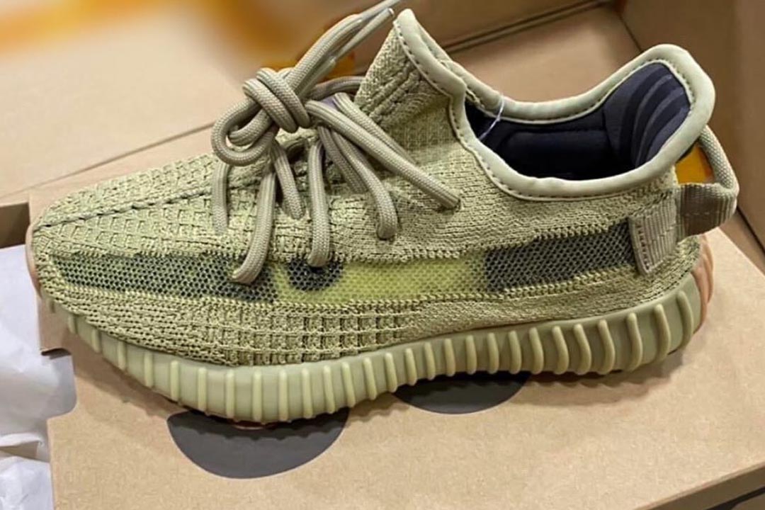 yeezy boost v2 sulfur