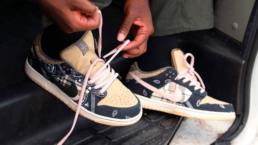 Travis Scott x Nike SB Dunk Low "Cactus Jack"