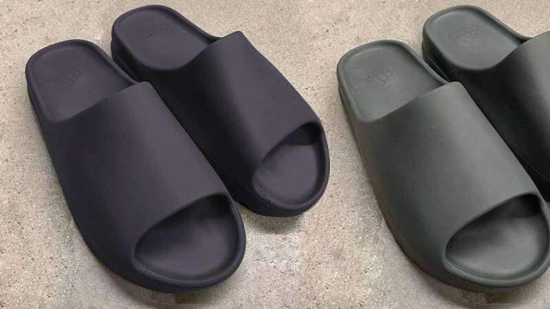 Yeezy Slides Earth Brown Size 4