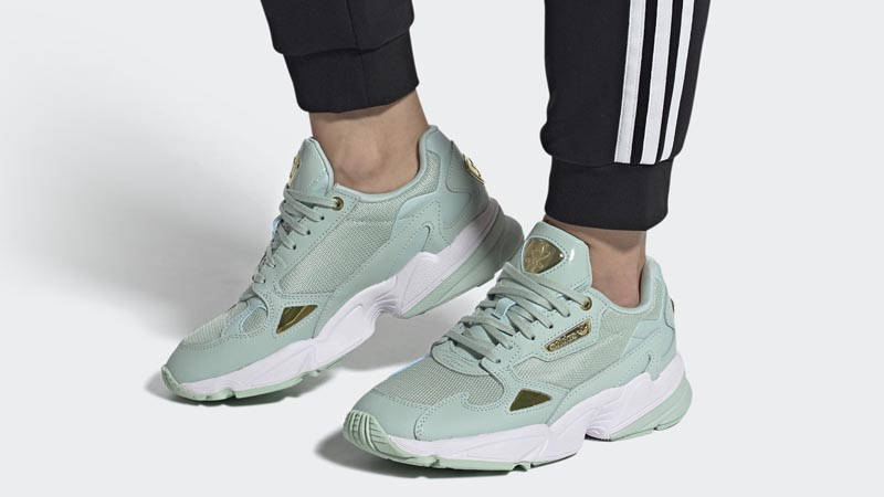 brugervejledning design Grape adidas Falcon Green Tint Gold Metallic | Where To Buy | FV5092 | The Sole  Supplier