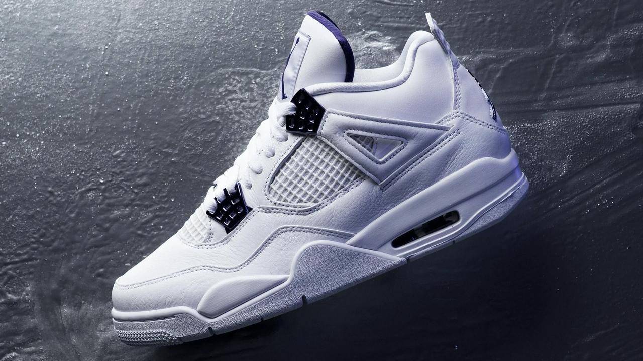 How Does The Nike Air Jordan 4 Fit And 
