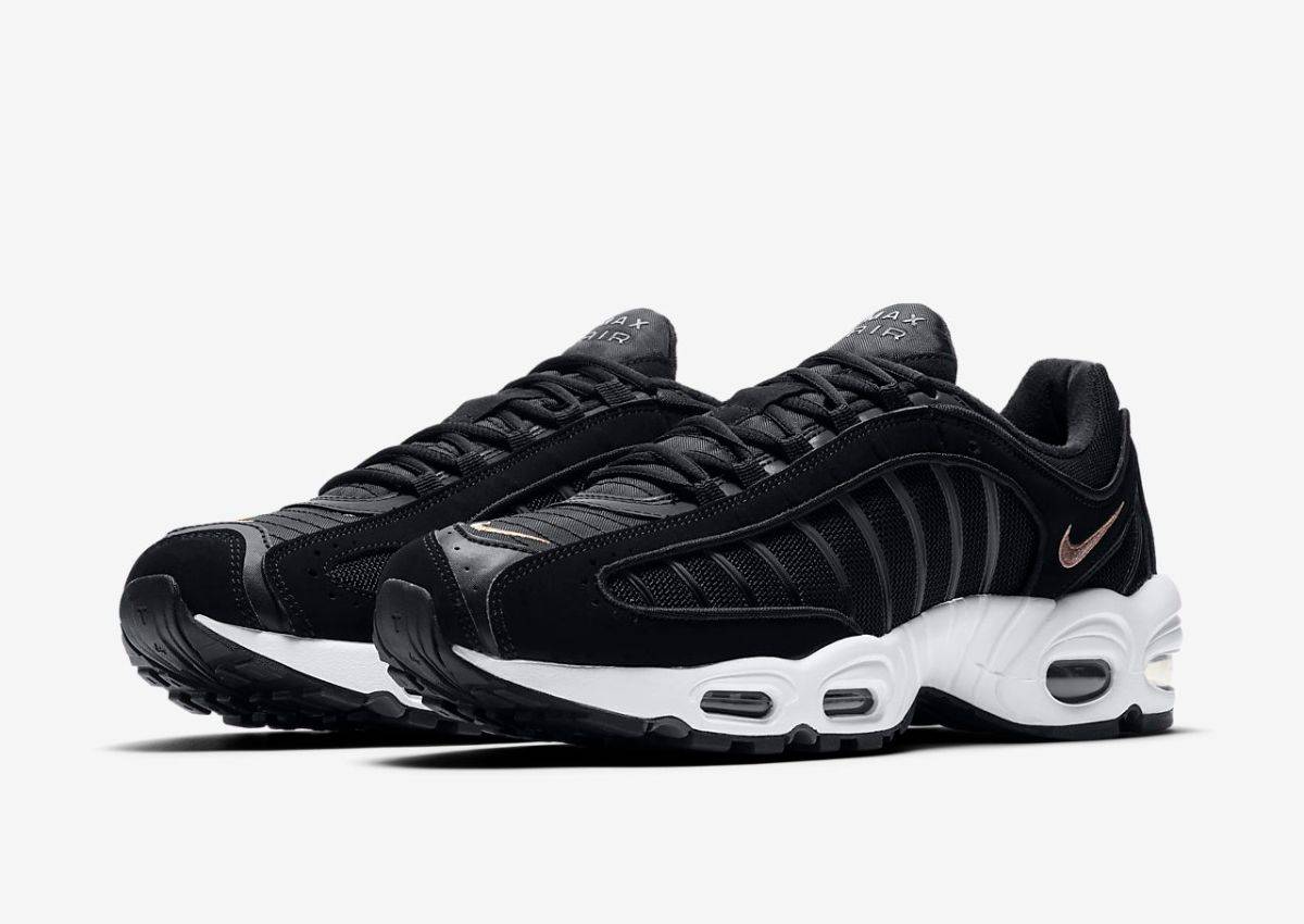 air-max-tailwind-iv-shoe-hVRh7V