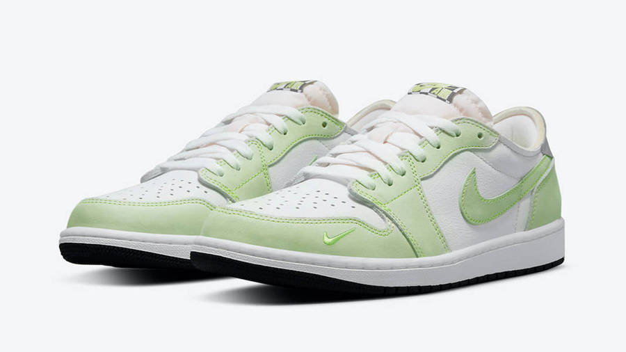 Jordan 1 Low OG Ghost Green Front