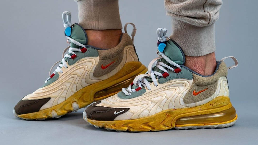 Travis Scott's, Yeezy Restocks and Huge Voucher Codes Feature in This Week’s 10 Biggest Sneaker Alerts Yeezy Restocks and Huge Voucher Codes Feature in This Week’s 10 Biggest Sneaker Alerts