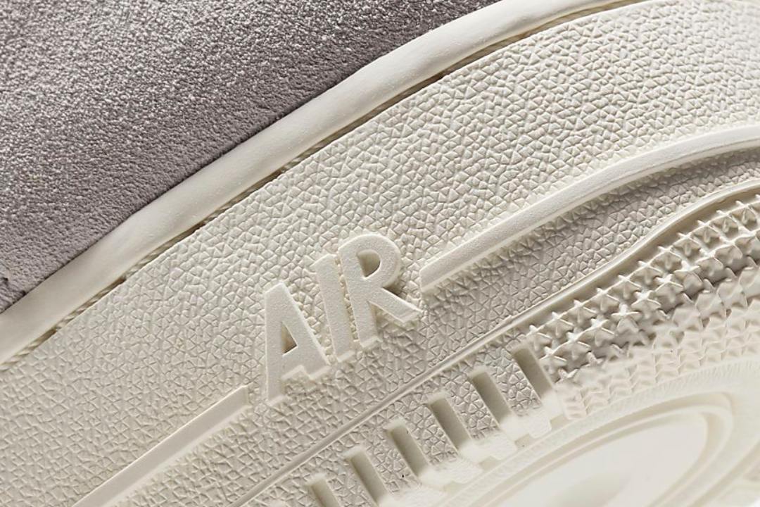 nike af1 platinum sail