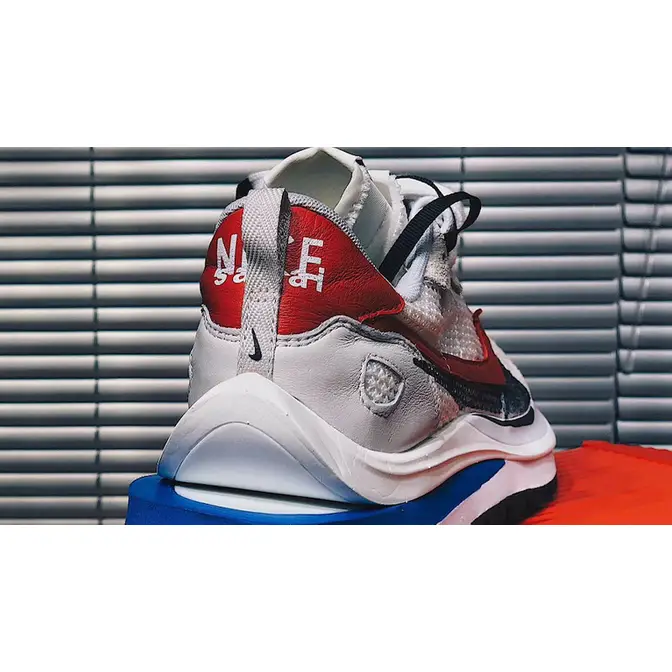 sacai x nike vapor waffle sail sport fuchsia