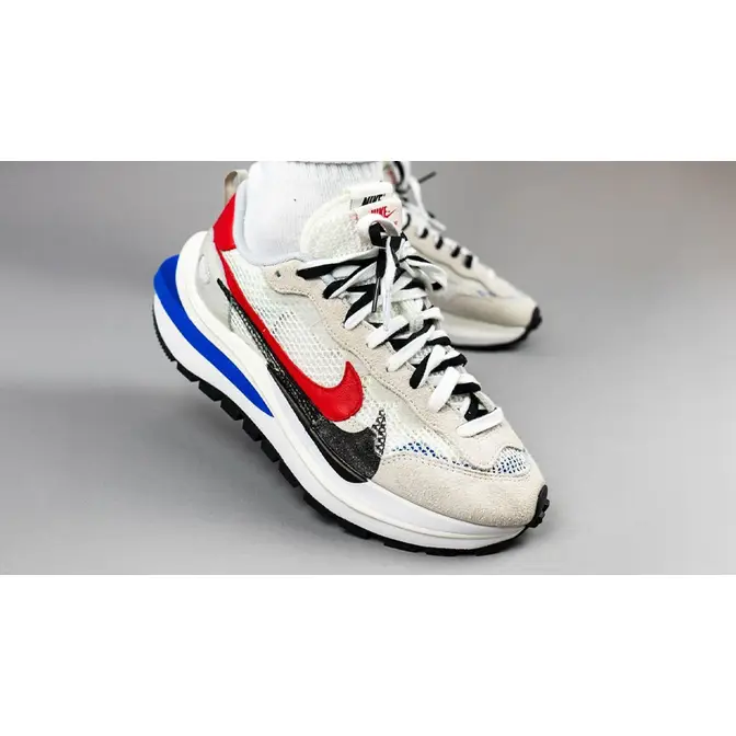 sacai x nike vapor waffle sail sport fuchsia
