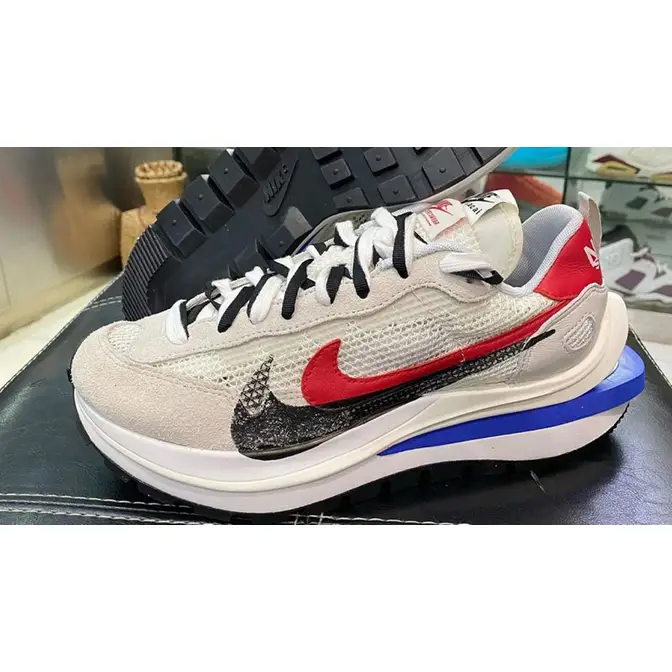 sacai x nike vapor waffle sail sport fuchsia