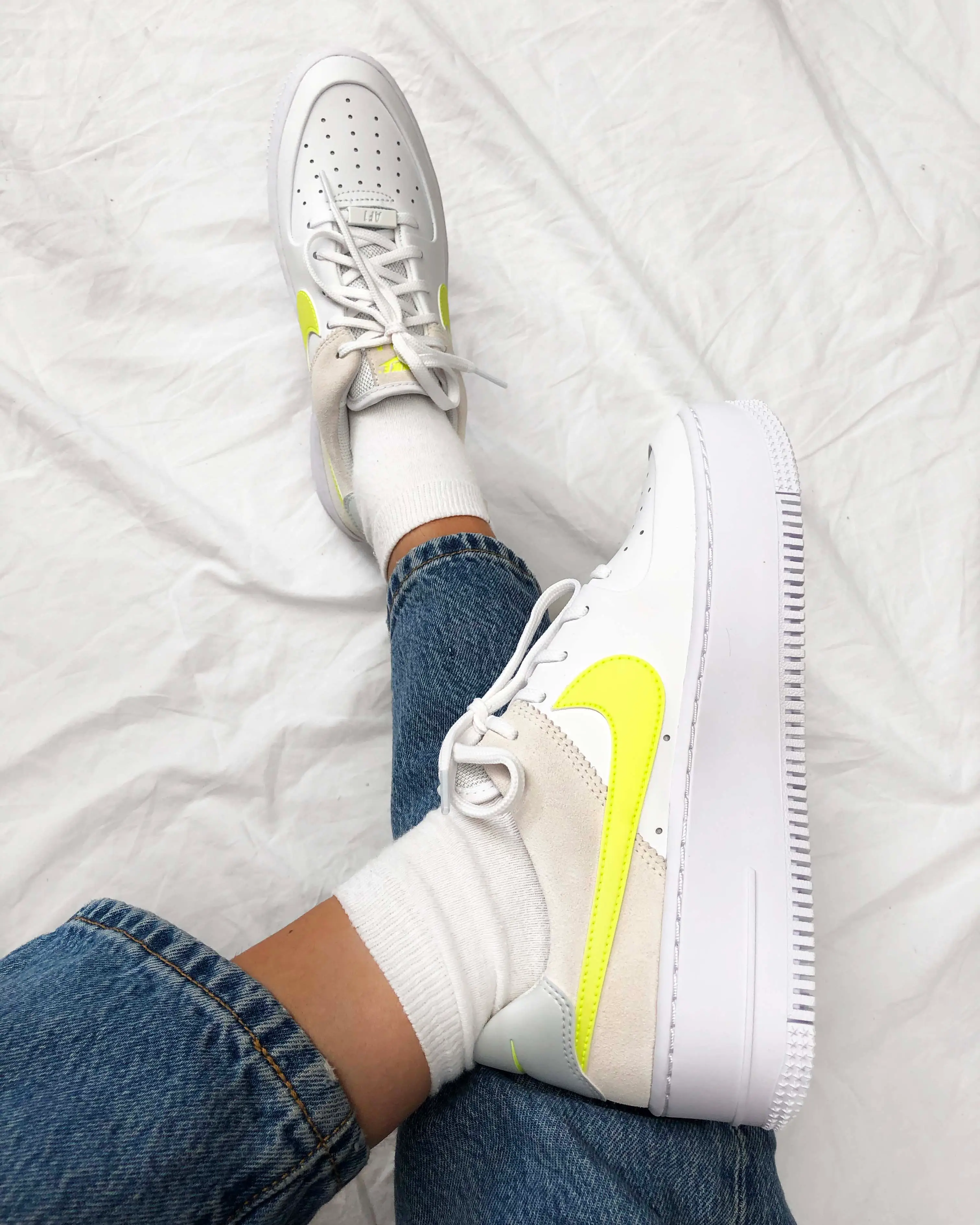 Nike air force 1 lemon venom best sale