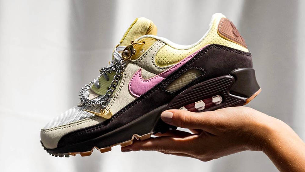 Image via asphaltgold_sneakerstore The Nike Air Max 90 Gets Dressed in Chunky Cuban Links