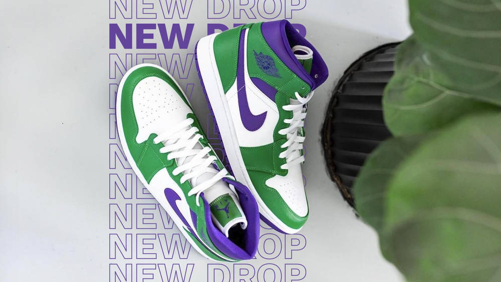 The Air Jordan 1 Mid "Hulk Green" is Still Available! Air Jordan 1 Mid "Hulk Green"