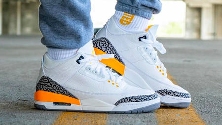 An On-Foot Look at the Air Jordan 3 Retro "Laser Orange" An On-Foot Look at the Air Jordan 3 Retro "Laser Orange"
