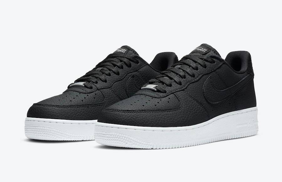 Payday Treats: These 25 Nike Sneakers Are Thankfully Still In-Stock 16