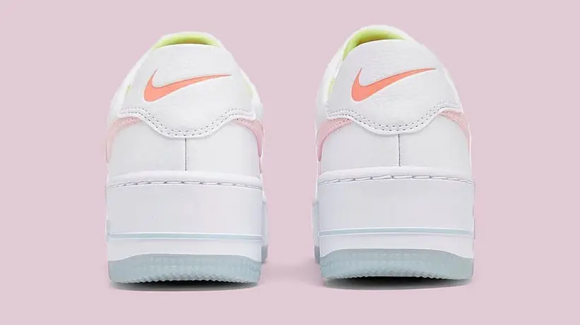 Buy Nike White Shoes Online at low Prices in India | Myntra
