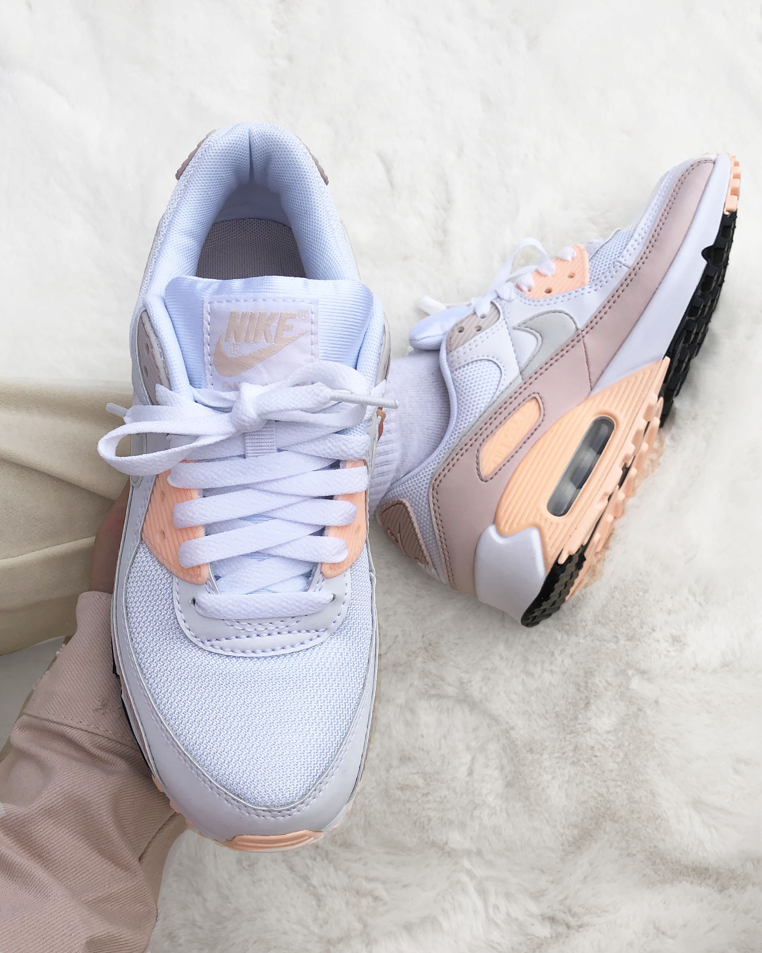 Nike Air Max 90 Barely Rose 5