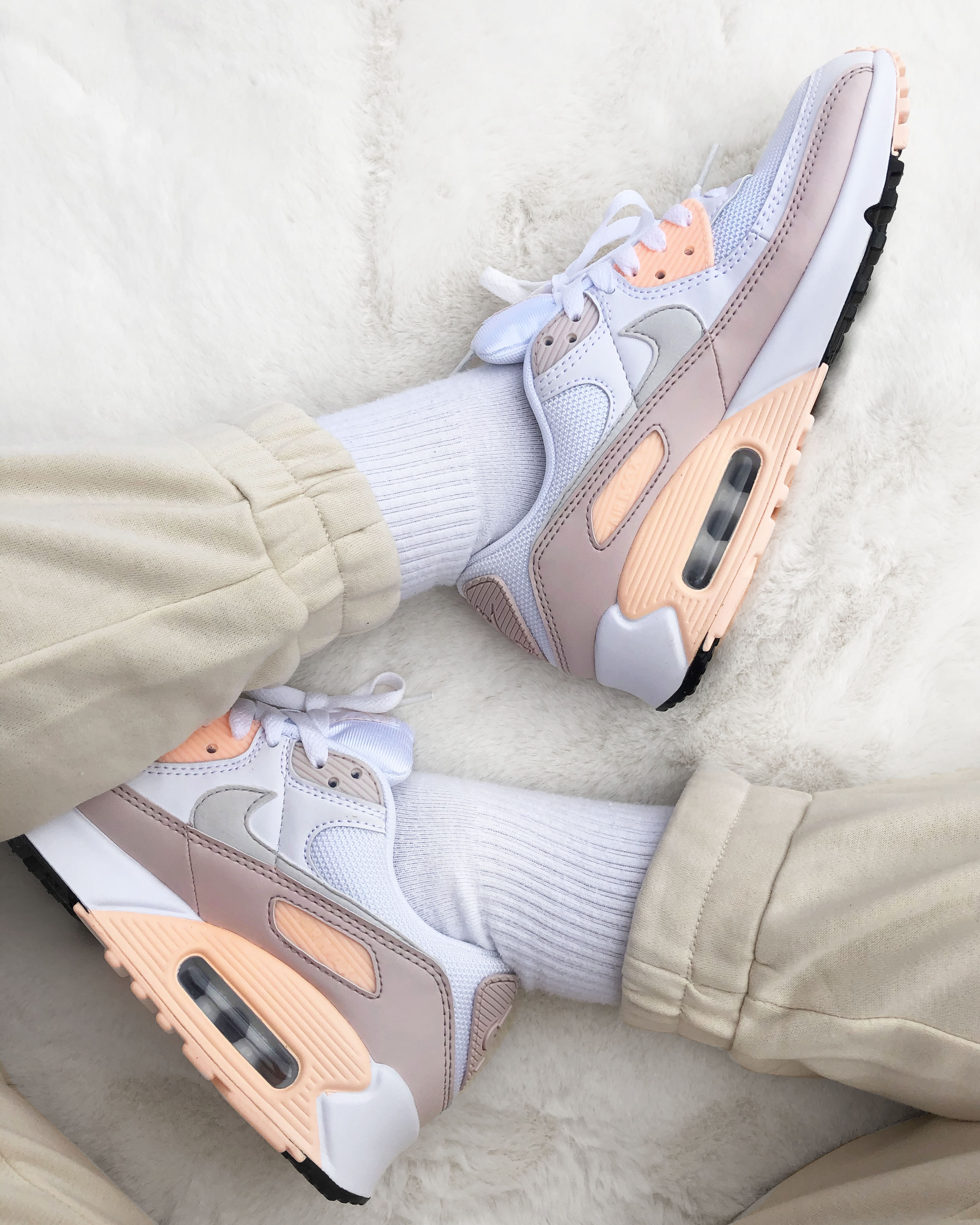 Nike Air Max 90 Barely Rose 6