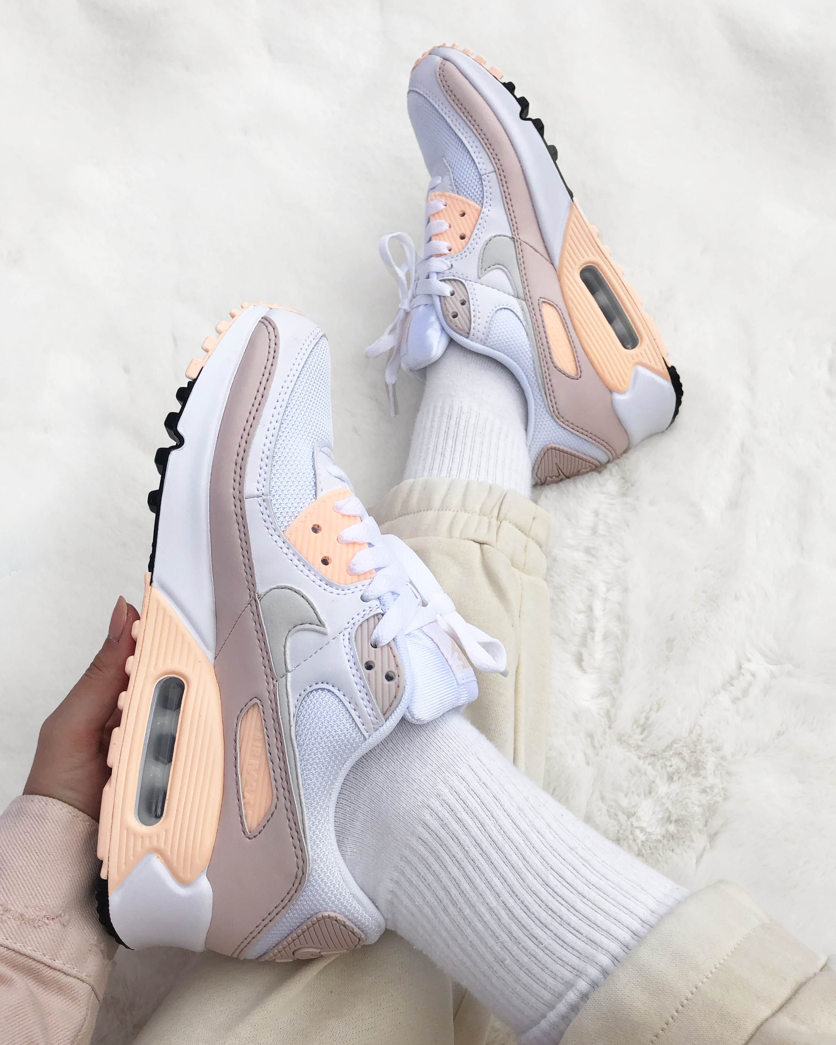 Nike Air Max 90 Barely Rose 8