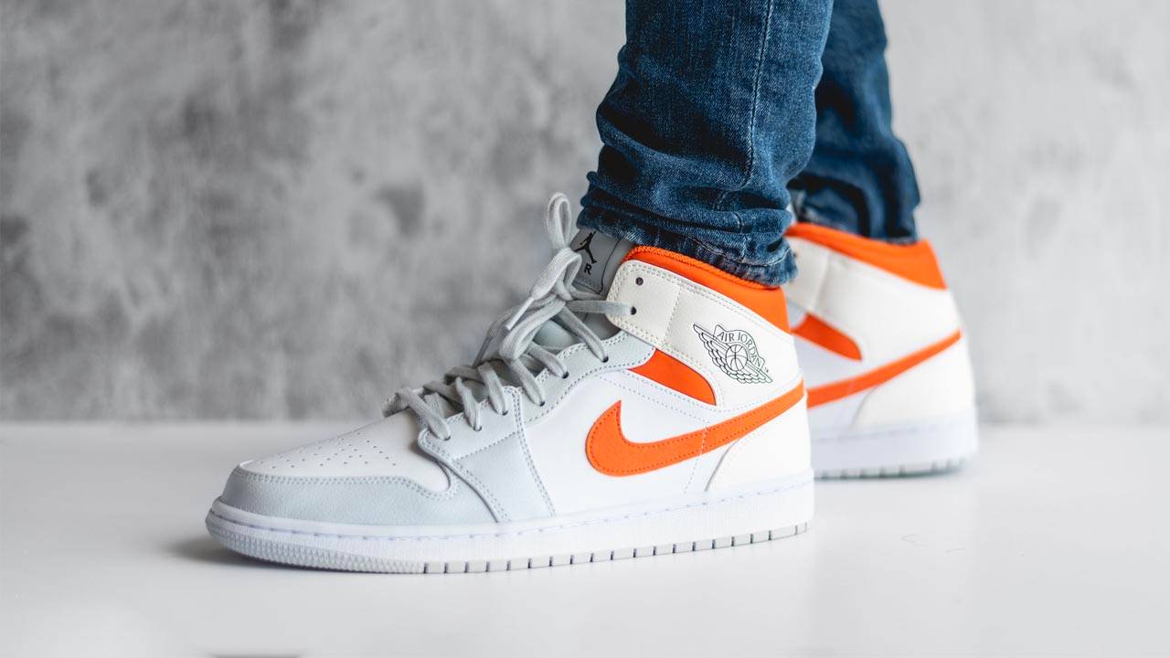Air Jordan 1 Mid "Starfish"