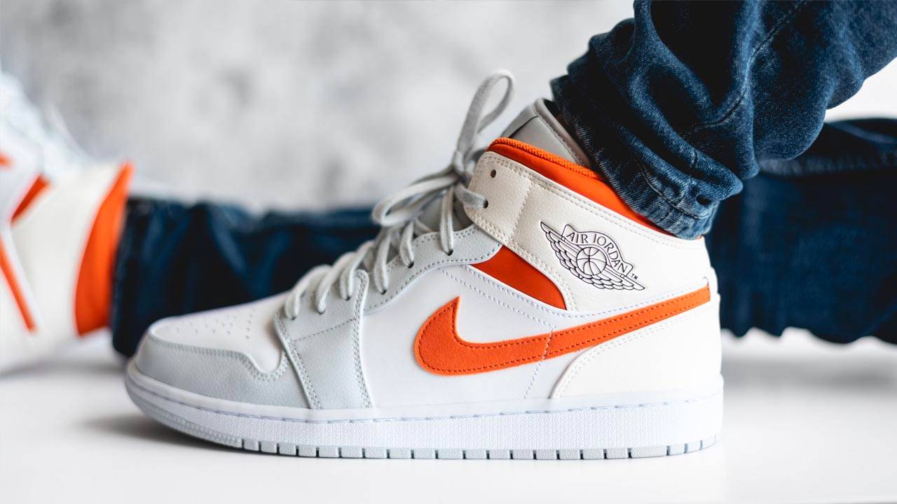 Air Jordan 1 Mid "Starfish"