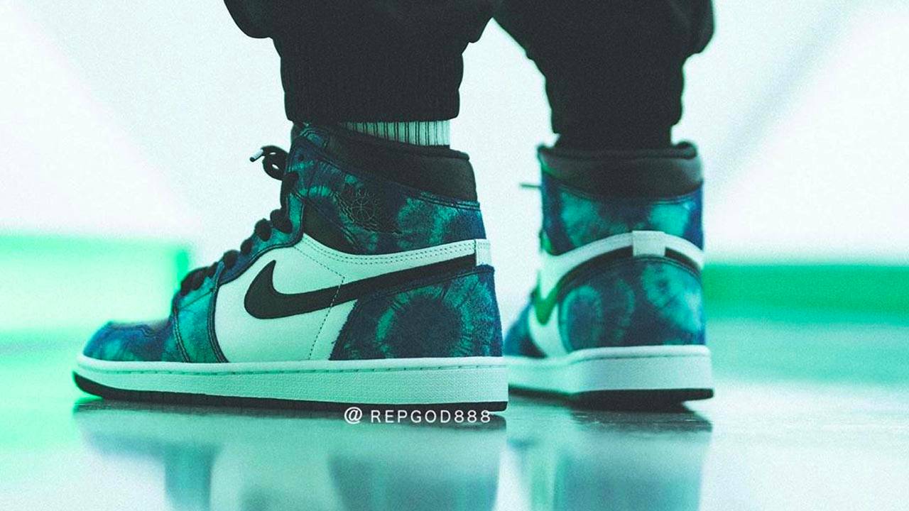 Air Jordan 1 High OG "Tie-Dye"