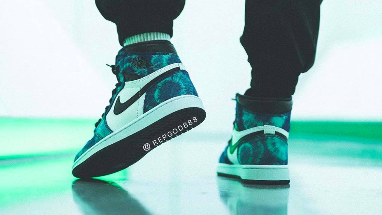 Air Jordan 1 High OG "Tie-Dye"