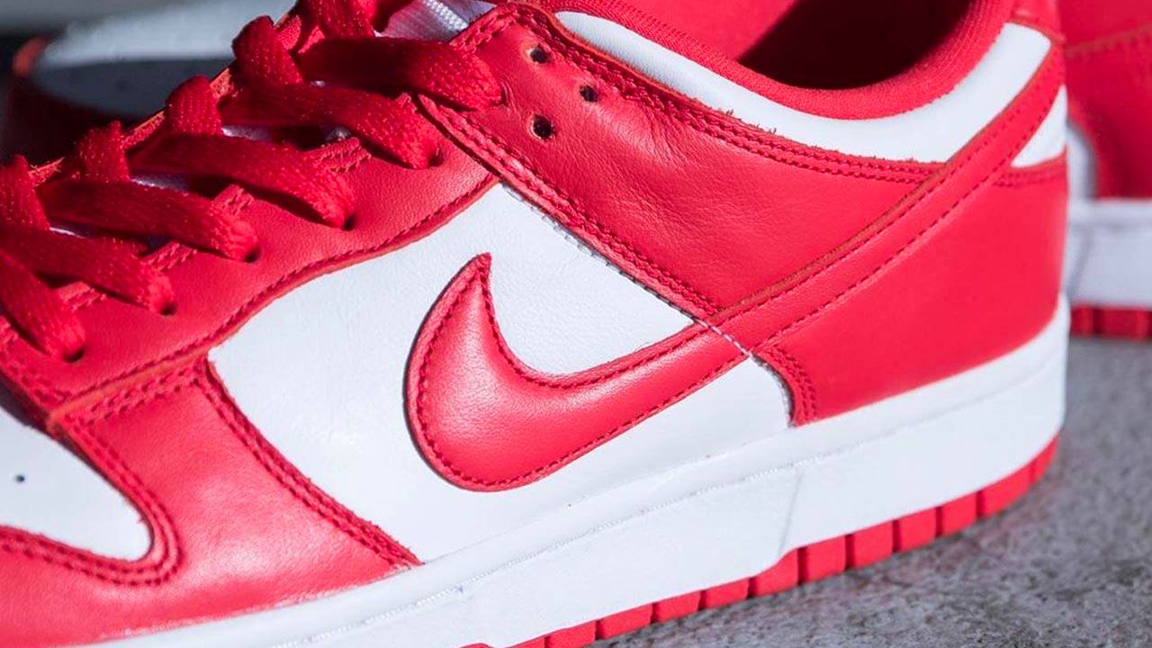 Nike Dunk Low SP "University Red"
