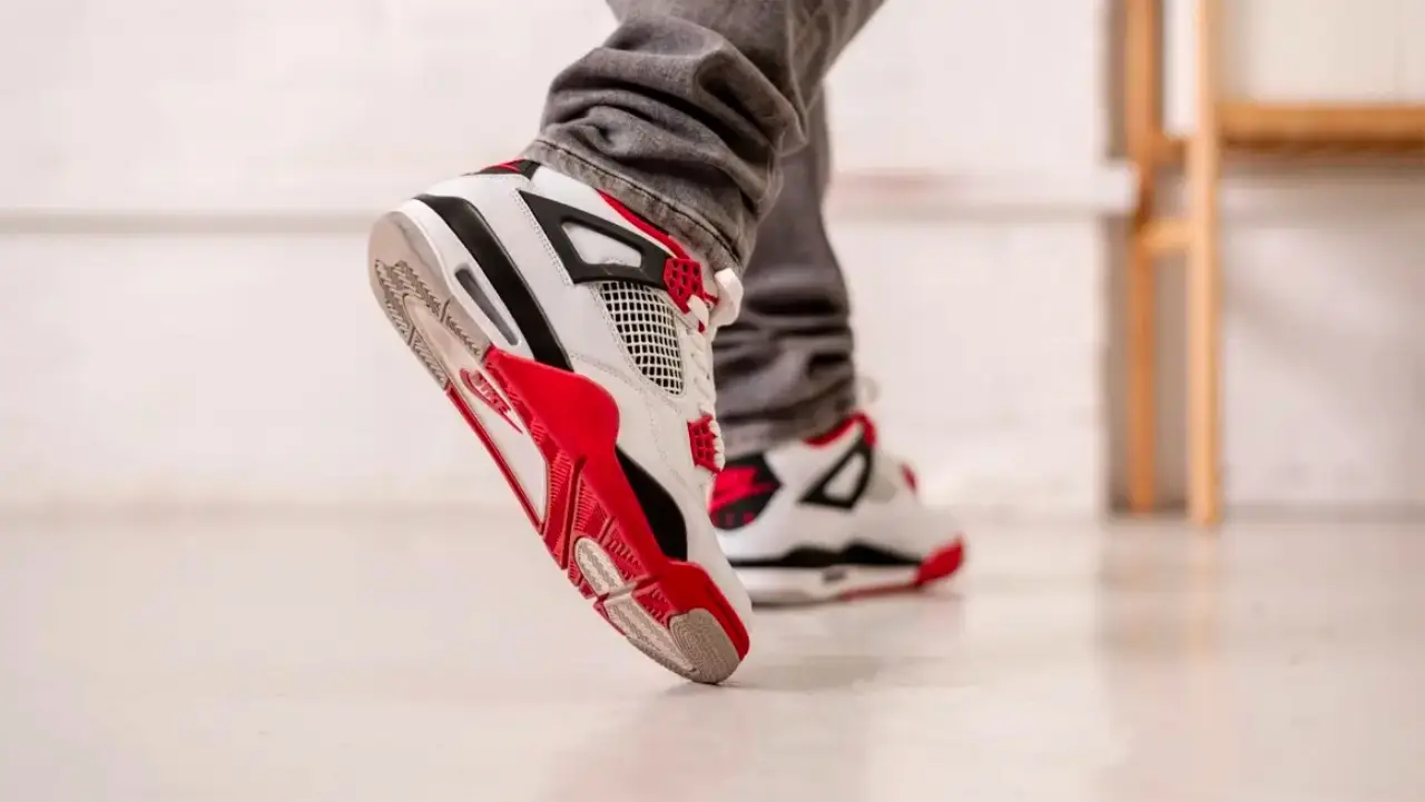 Off White x Air Jordan 5 Retro SP Black / Fire Red: Review & On-Feet 