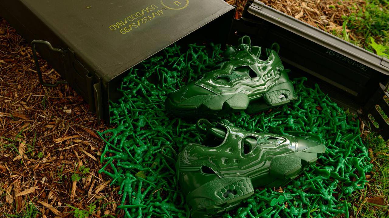 bait toy story instapump army men