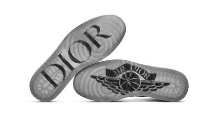 New Yeezys, Dior x Jordan Raffle Info and Unmissable Restocks Feature in This Week’s Biggest Sneaker Alerts New Yeezys, Dior x Jordan Raffle Info and Unmissable Restocks Feature in This Week’s Biggest Sneaker Alerts