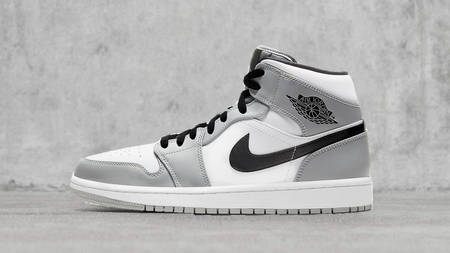 Release Reminder: Don't Miss the Air Jordan 1 Mid "Smoke Grey" Release Reminder: Don't Miss the Air Jordan 1 Mid "Smoke Grey"