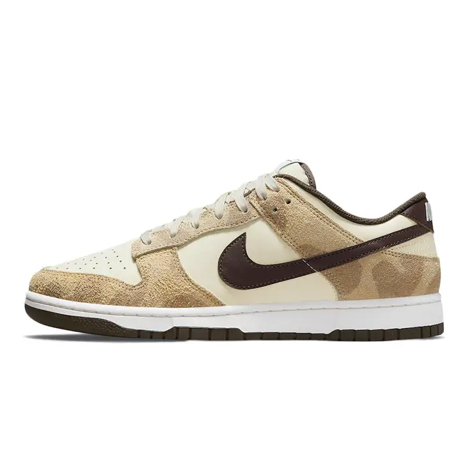 dunk low beach baroque sail