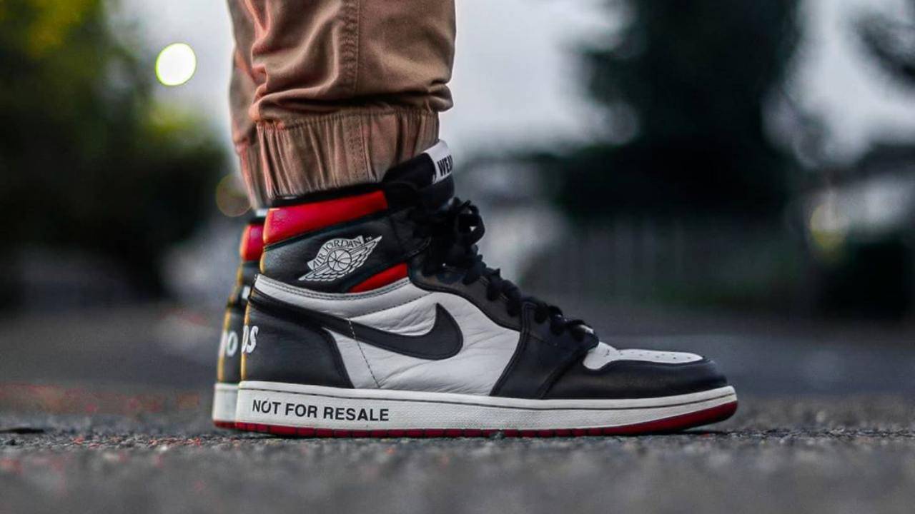 sneakerseekerh not for resale AJ1