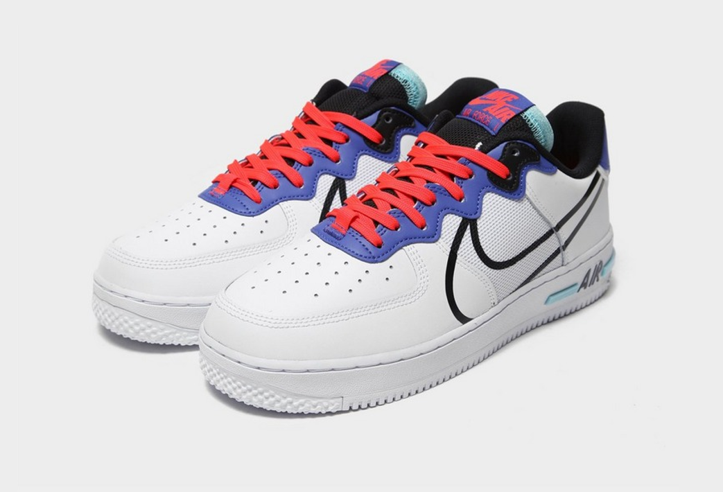 Payday Treats: These 25 Nike Sneakers Are Thankfully Still In-Stock 3