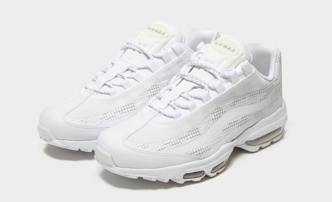 14 Underrated Summer Sneakers That You Probably Didn’t Know About 11