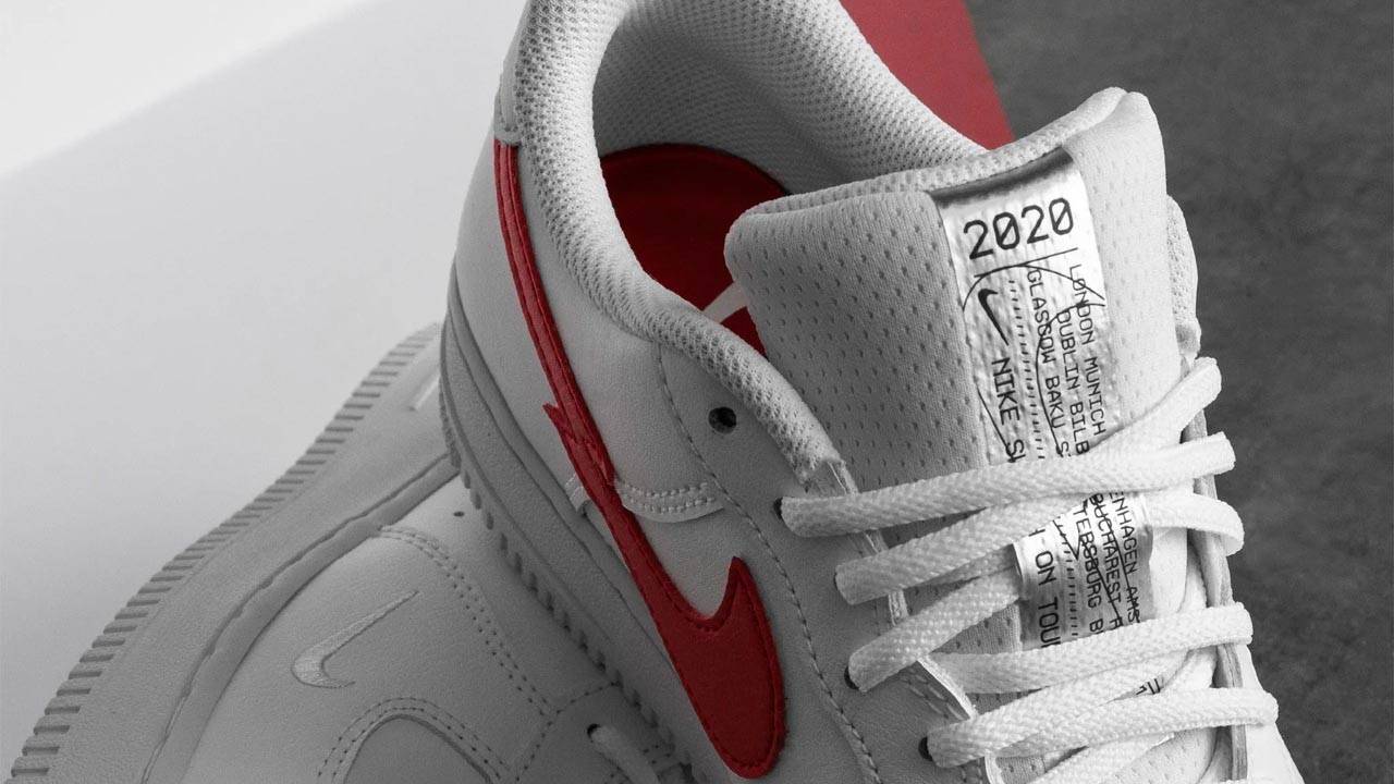 lightning bolt swoosh af1